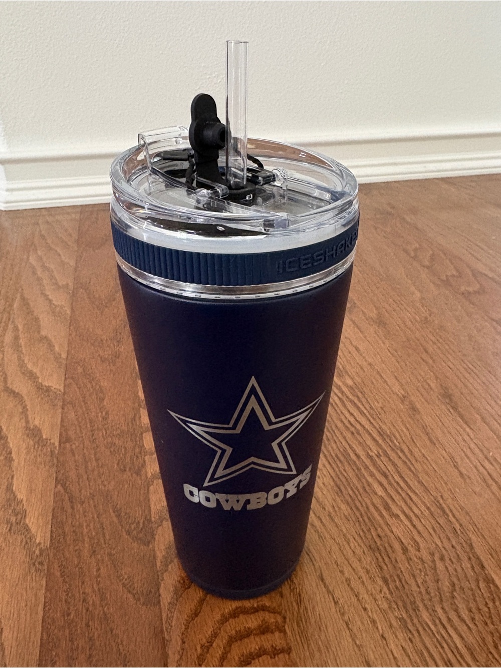 Iceshaker Dallas Cowboys Travel Tumbler with Straw